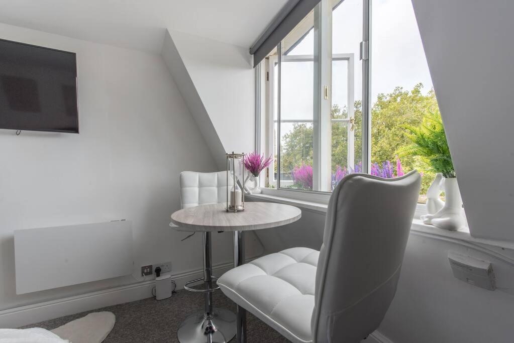 Parade Gardens Boutique Apartments- Central, Grade I Listed, 4K Tvs, Hidden Views Bath Exterior photo